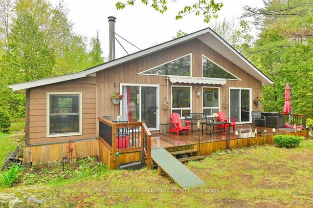 1079 Lemke Lane, North Frontenac