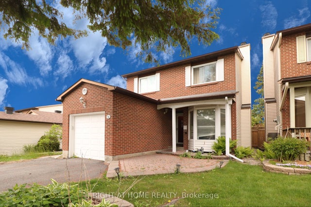 40 Stable Way, Kanata