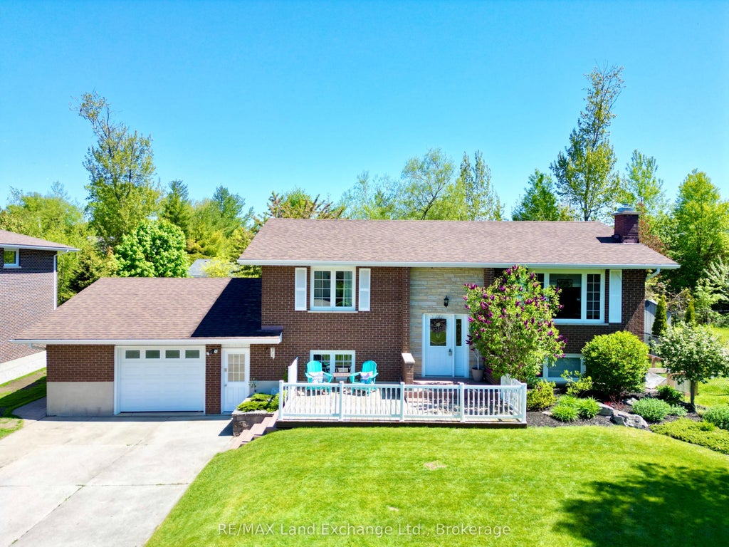 34 Archibald Place, Saugeen Shores