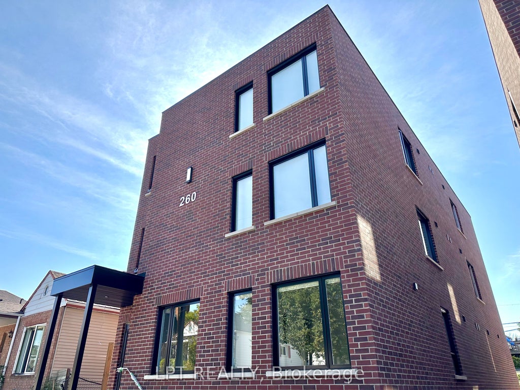 260 St Denis Street 6, Vanier and Kingsview Park