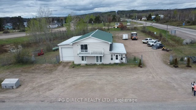 9 Earls Lake Road, Papineau-Cameron