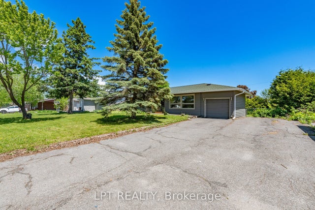 5 Attwood Crescent, Cityview - Parkwoods Hills - Rideau Shore