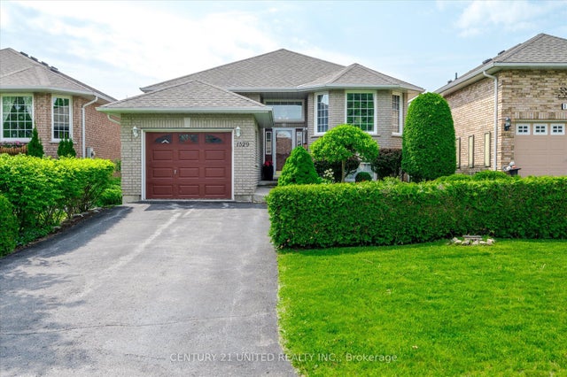 1329 White Crescent, Peterborough