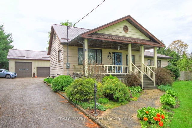 8200 Falconbridge Drive, Strathroy-Caradoc
