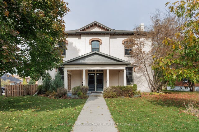 12 Russell Street E, Kawartha Lakes