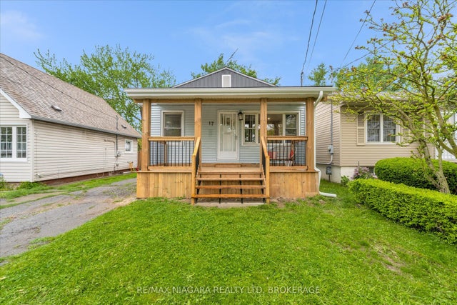 17 Lonsdale Avenue, St. Catharines