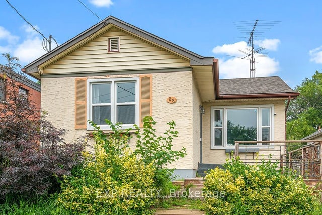 28 Gale Crescent, St. Catharines
