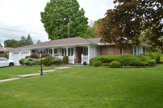 9 Parkview Heights, Quinte West