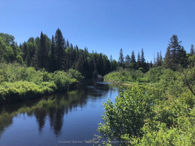140 Machar River Road, Machar