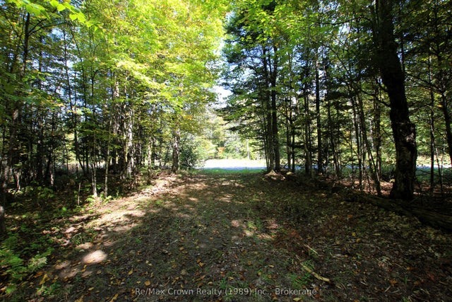 Lover's Lane, Parry Sound Remote Area