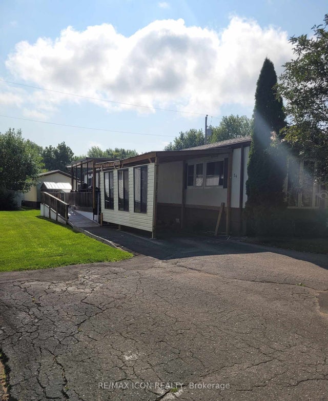 9839 Lakeshore Road 34, Lambton Shores