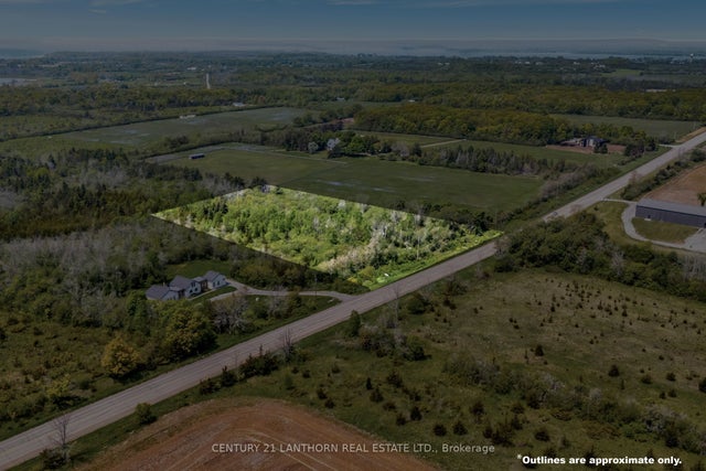 19487 Loyalist Parkway, Prince Edward County