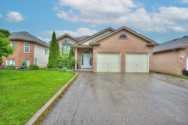 28 Quaker Road, Welland