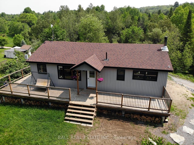 99 Moore Lane, Bancroft