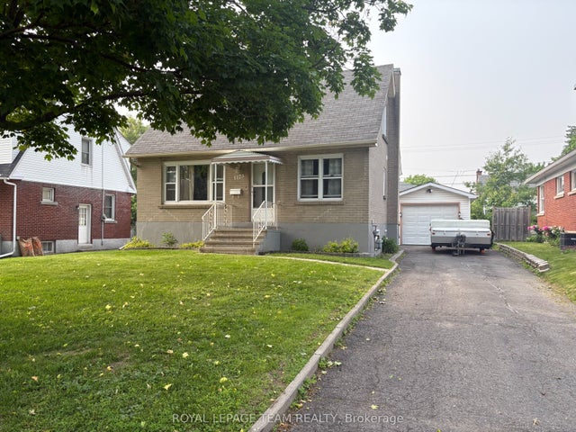 1123 Secord Avenue, Billings Bridge - Riverside Park and Area