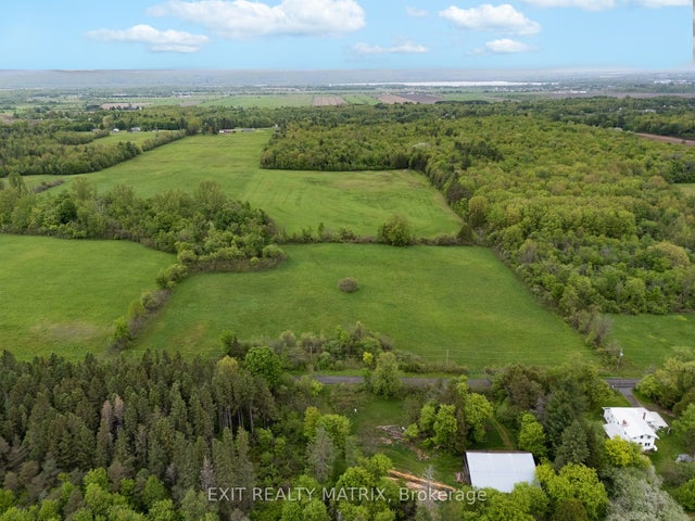 1859 Greenlane Road, Champlain