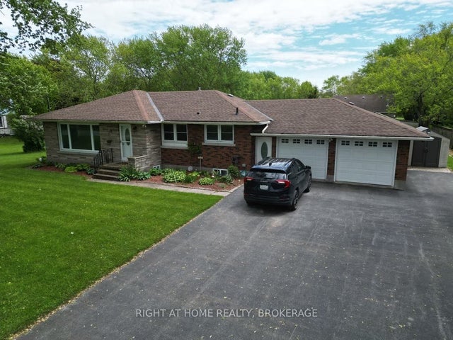 11191 Lakeshore Road, Wainfleet