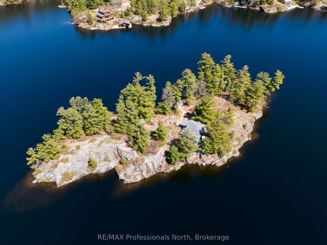 1 2gl (gull) Island, Gravenhurst