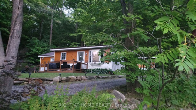 16366 Hwy 35 N/a, Algonquin Highlands