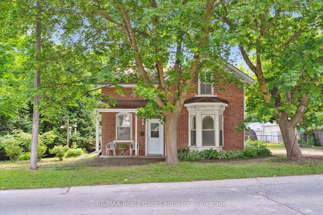 46 Wellington Road 19 Road, Centre Wellington