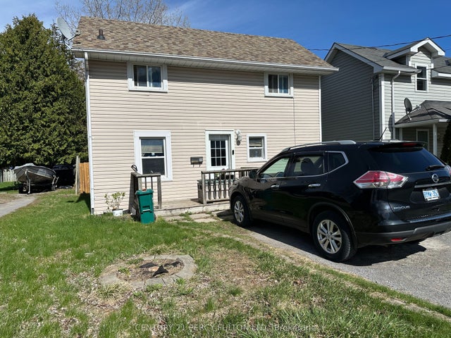 19 Pelham Street, Quinte West