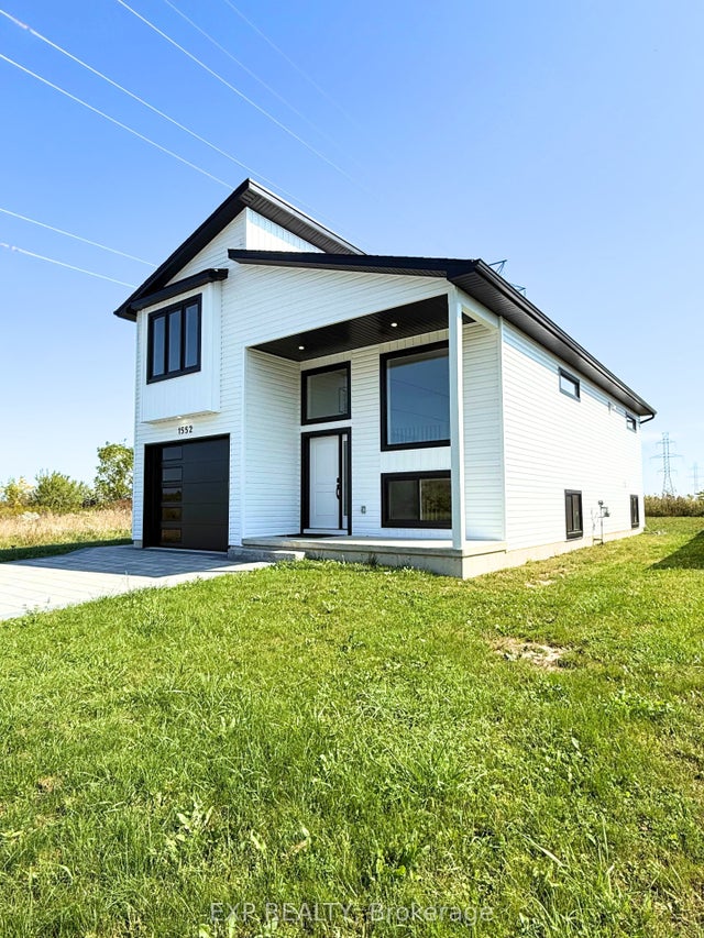1552 Melwood Drive, St. Clair