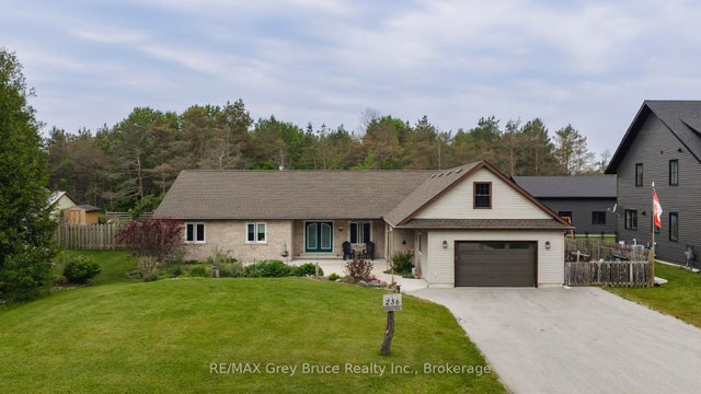 236 Bruce Street, South Bruce Peninsula