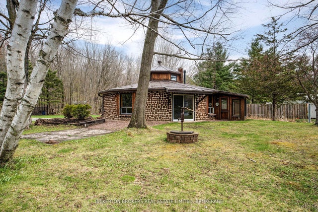 851 Rideauwood Lane, Leeds and the Thousand Islands
