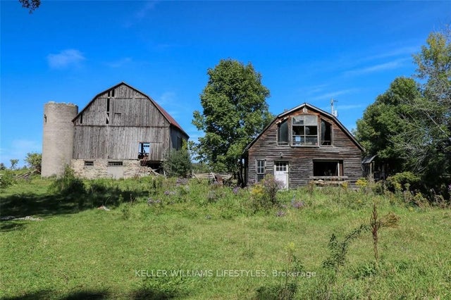 1049 Sandringham Road, Kawartha Lakes