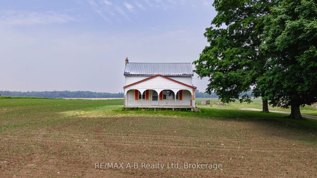 17570 Elginfield Road, Perth South