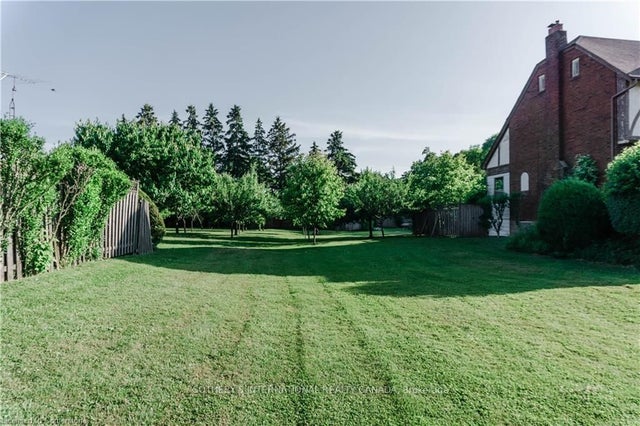 360 King Street E, Hamilton