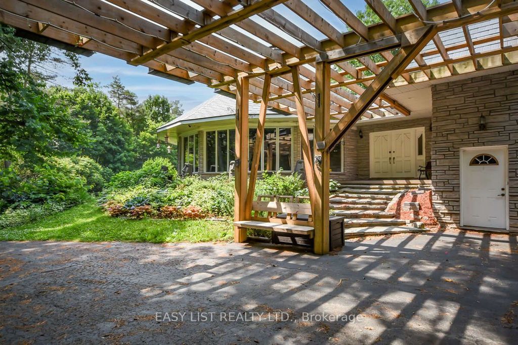 1826 Canaan Road, Orleans - Cumberland and Area