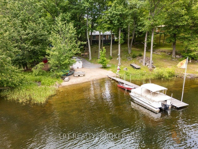 31 Acorn Lane, Frontenac