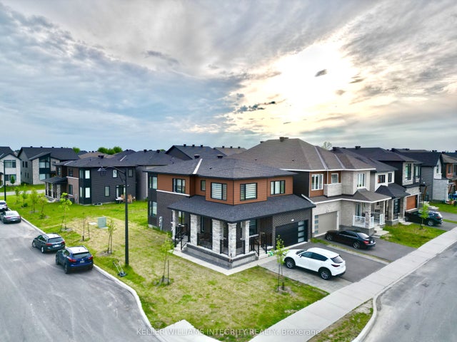 830 Crossgate Street, Barrhaven