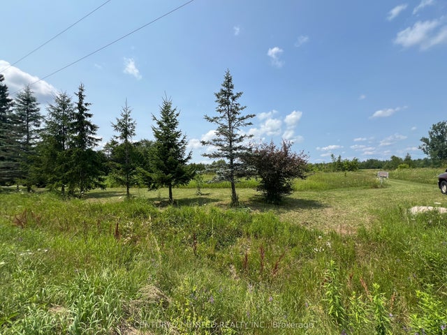 1784 7th Line, Selwyn