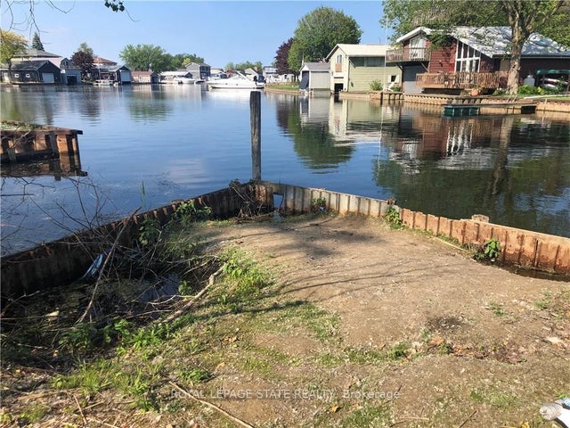 23 Old Cut Boulevard, Norfolk