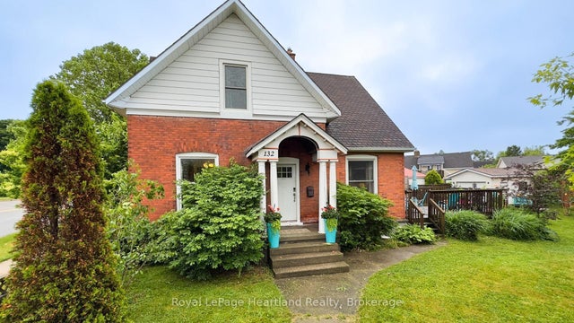 132 Elgin Avenue E, Goderich