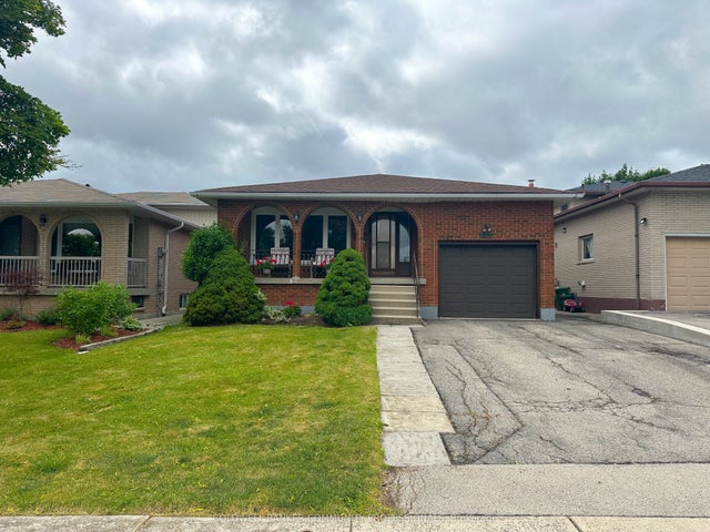 233 Lawnhurst Court, Hamilton