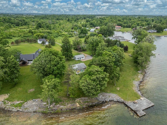 27 Berry Lane, Frontenac Islands