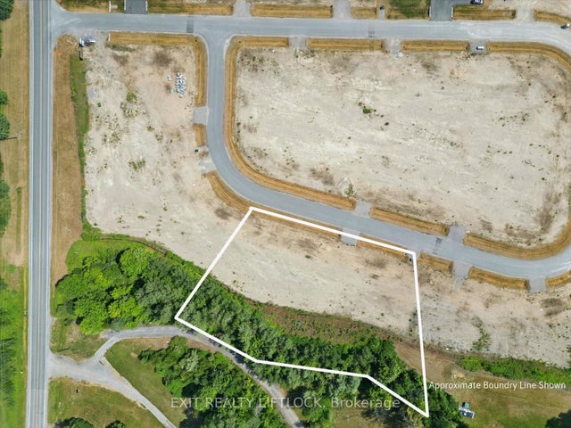 5442 Winfield Drive, Port Hope