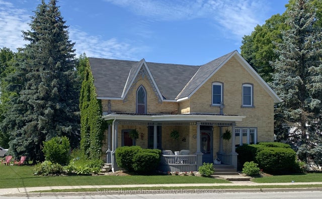 668 Gustavus Street, Saugeen Shores