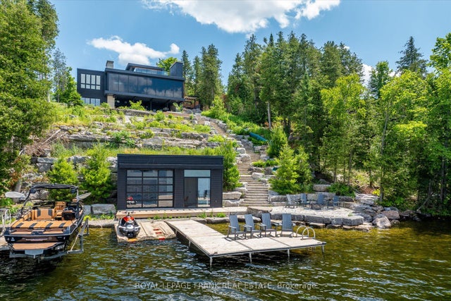 910 Birchview Road, Douro-Dummer