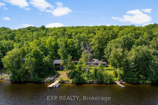 1128 Kamaniskeg Lake Road, Hastings Highlands
