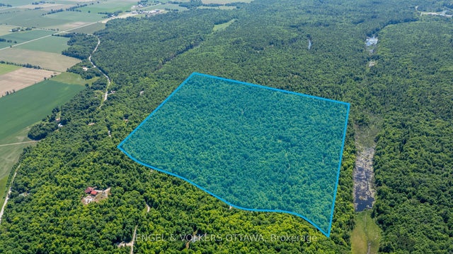 Carbine Road, Mississippi Mills