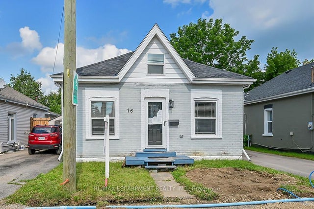16 Webling Street, Brantford