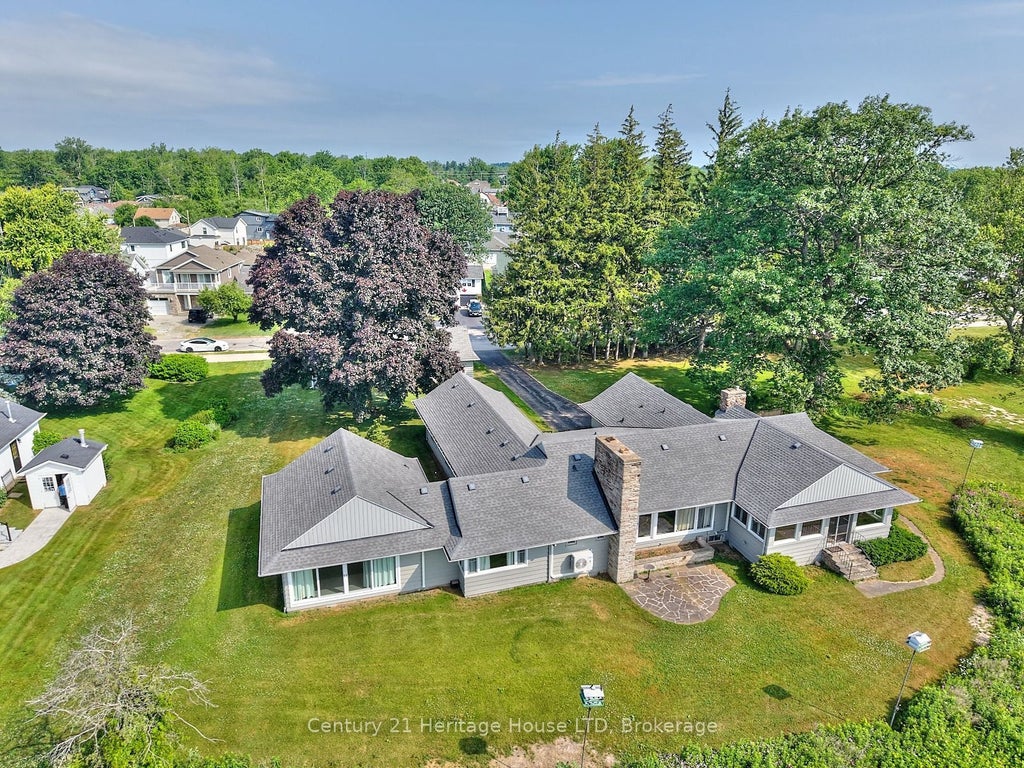 631 Lakeshore Road, Fort Erie