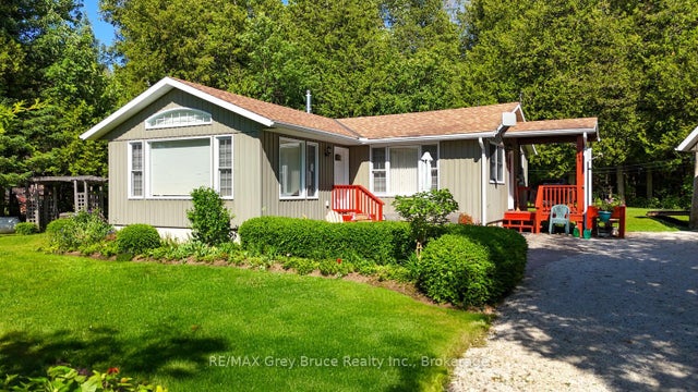 186 Hope Bay Road, South Bruce Peninsula