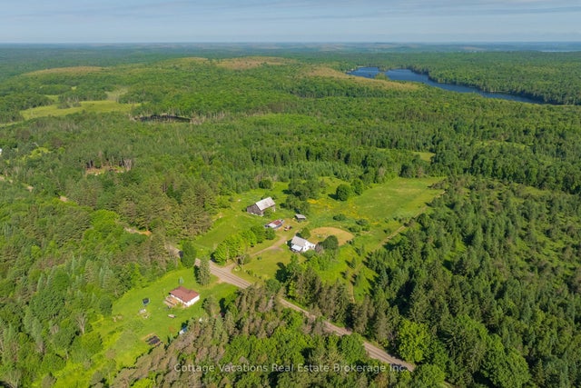 1678 Fern Glen Road W, Perry