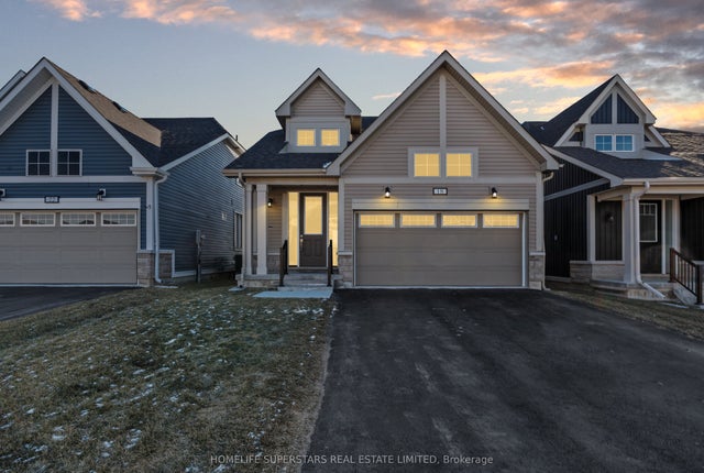 18 Oakmont Drive, Loyalist