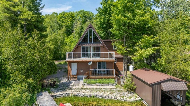 304 Hay Bay Lane, Leeds and the Thousand Islands